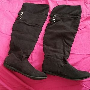 Black Boots
